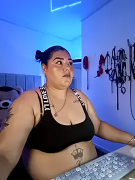 AndreaKinky — MACHINE IN MAND ASS DEEP THROAT