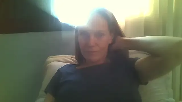 Annylove1 on StripChat 