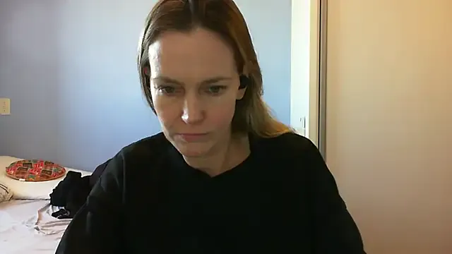 Annylove1 on StripChat 