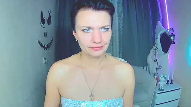 AvaSaturnian on StripChat 