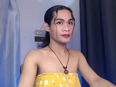 bellalot on StripChat 