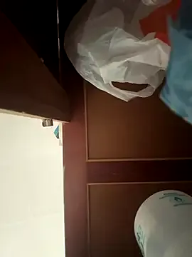 Bombomziin on StripChat 