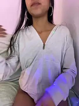 bonnie_18x on StripChat 