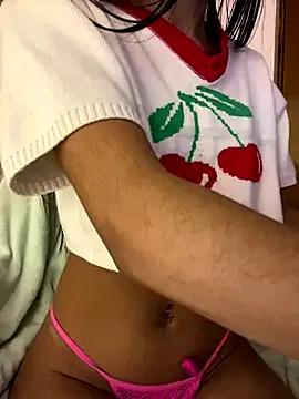 bonnie_18x on StripChat 
