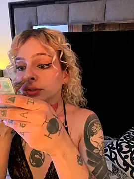 Bonnie_vega on StripChat 