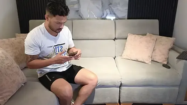 boysonfiree on StripChat