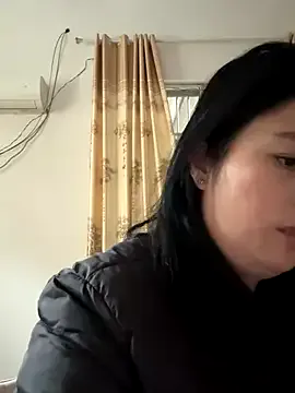 buusoom on StripChat 