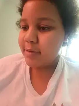 chocolate_bella on StripChat 