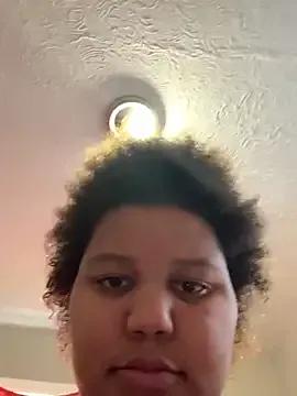chocolate_bella on StripChat 
