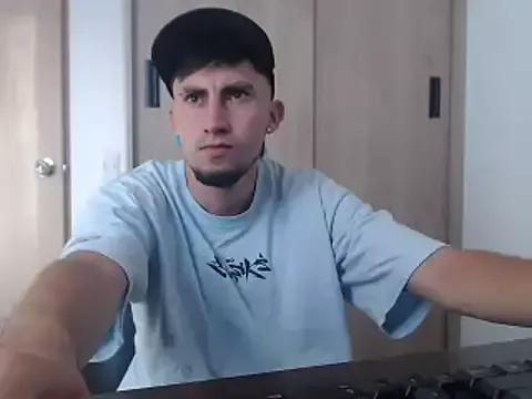 ChrisDamon from StripChat is Freechat