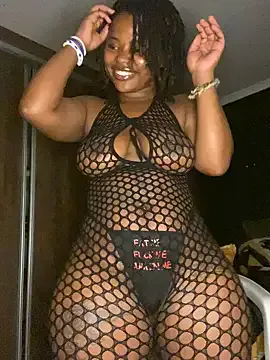 DiamondGoddes — Fuck pussy with cucumber 