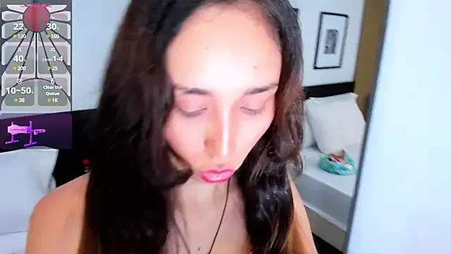 doll_bella_ on StripChat 