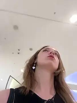 DollyTall on StripChat 