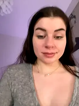 EllyNora on StripChat