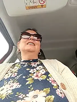 emma_tour on StripChat 