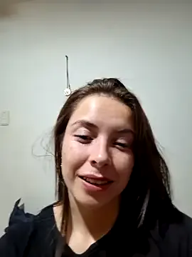 EmmaValencia_ on StripChat 