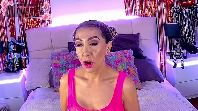 EvelinaGrey on StripChat 