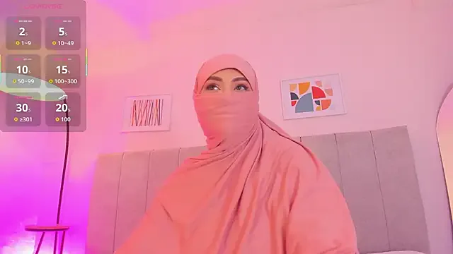 fatiima_ — Ass + oil + bounce + spanks