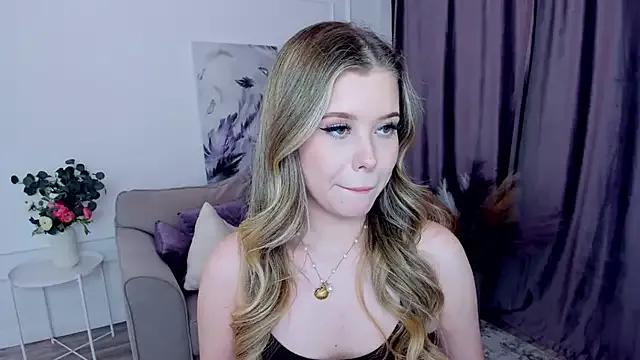 FollowLovee on StripChat 