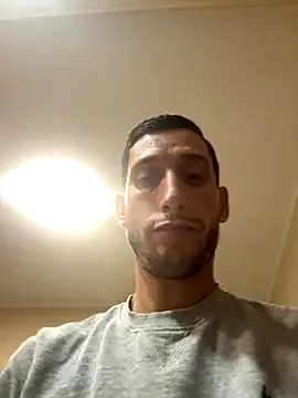 Gionnytav on StripChat