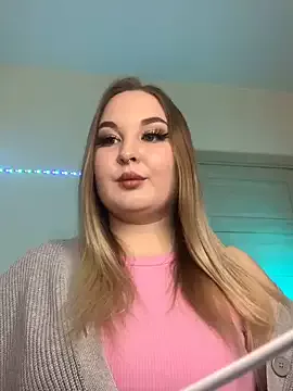 Greeenfriends6969 on StripChat 