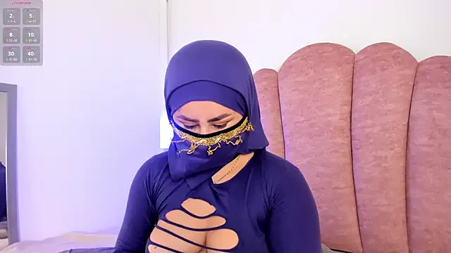 halabi_saha on StripChat 