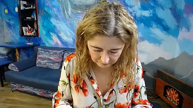 Helen1974 on StripChat 