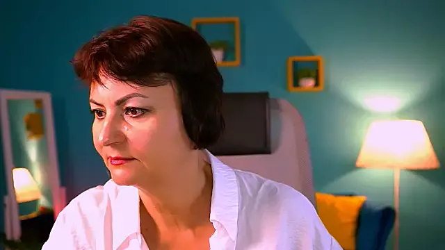 HelenBeler on StripChat 