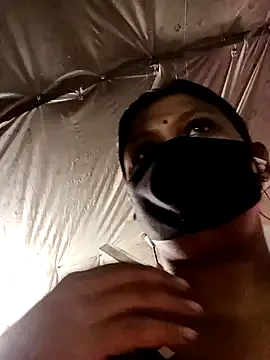 Hotty-rosni on StripChat