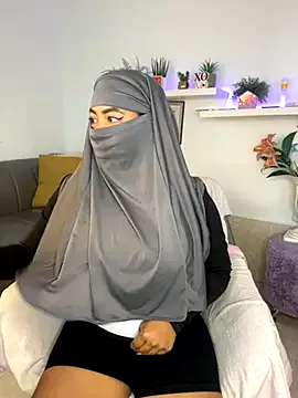 jazmin_anbar — Deep blowjob looking into your eyes