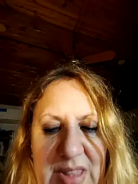 JennyInVegas on StripChat 