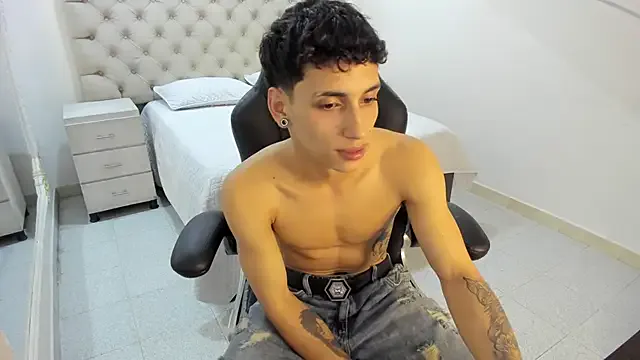 JhoanLeandro — Show Cum