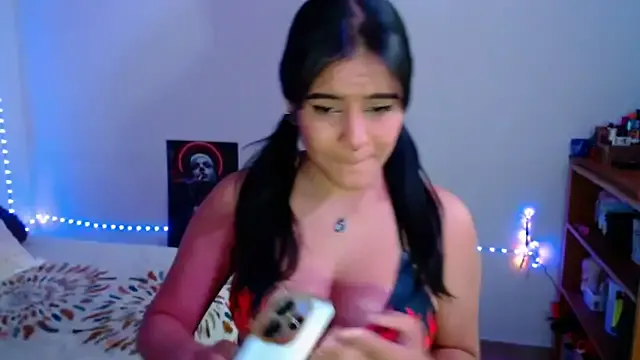 JossieGrey on StripChat 