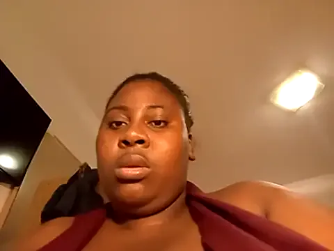 KennyBigWoman on StripChat 