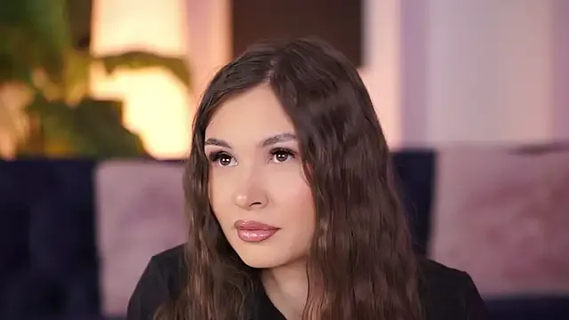 KyssaraPlay on StripChat 