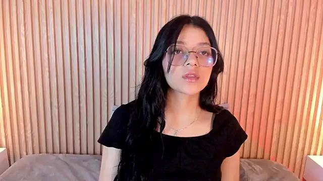 lana_dol on StripChat 