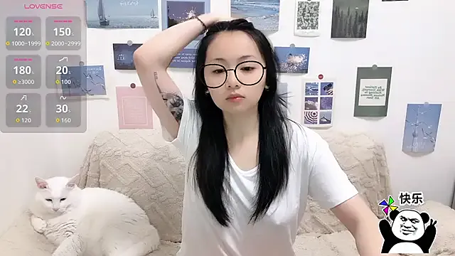 LiLiYbaby on StripChat 