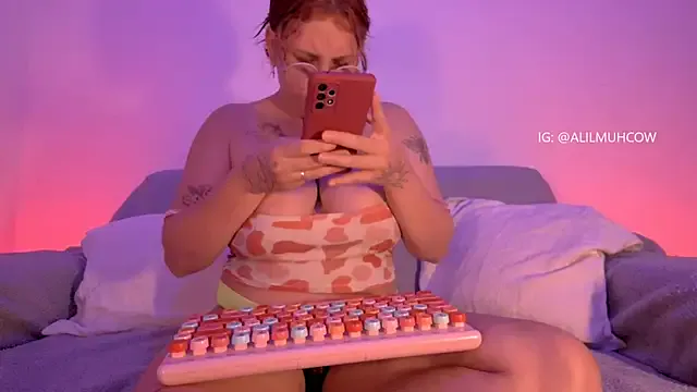 Lilmuh_ on StripChat 