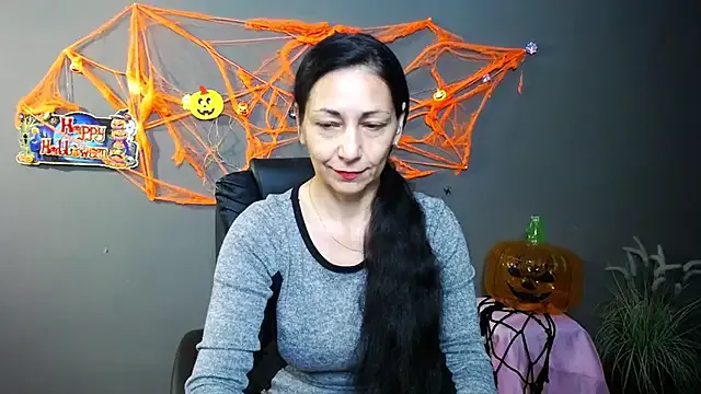 LiluGrants on StripChat 