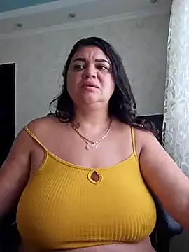 littleRikka on StripChat 