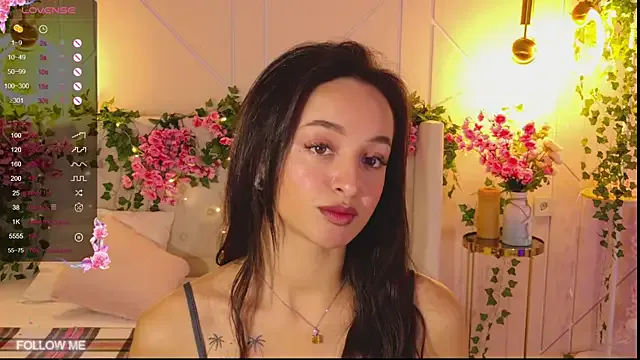 Lolly_Neal on StripChat 