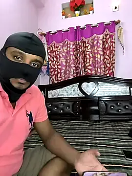 Lovlycouple1 on StripChat 