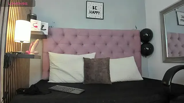 luna__dance — Ride dildo & nasty saliva