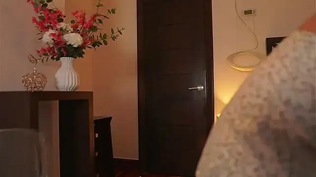 LunaMystyque from StripChat is Freechat
