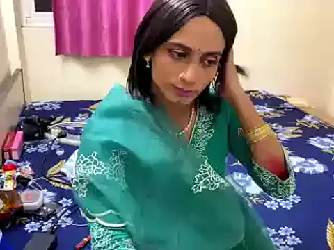 LuvLayla on StripChat 