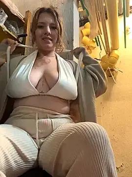 MADAME-ARLETTE on StripChat