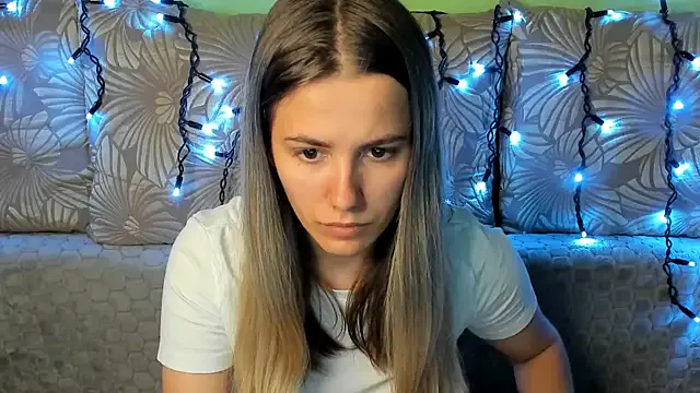 MaggieCake on StripChat 