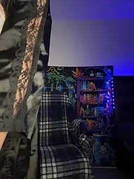 MamaSpicy on StripChat 