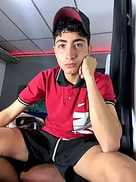 MathieuAGT on StripChat