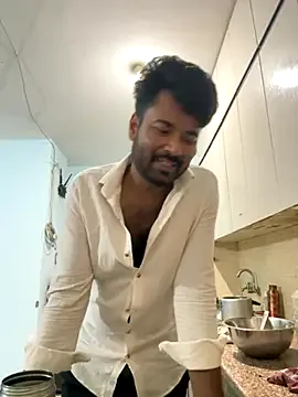 MeekBatgirl on StripChat 